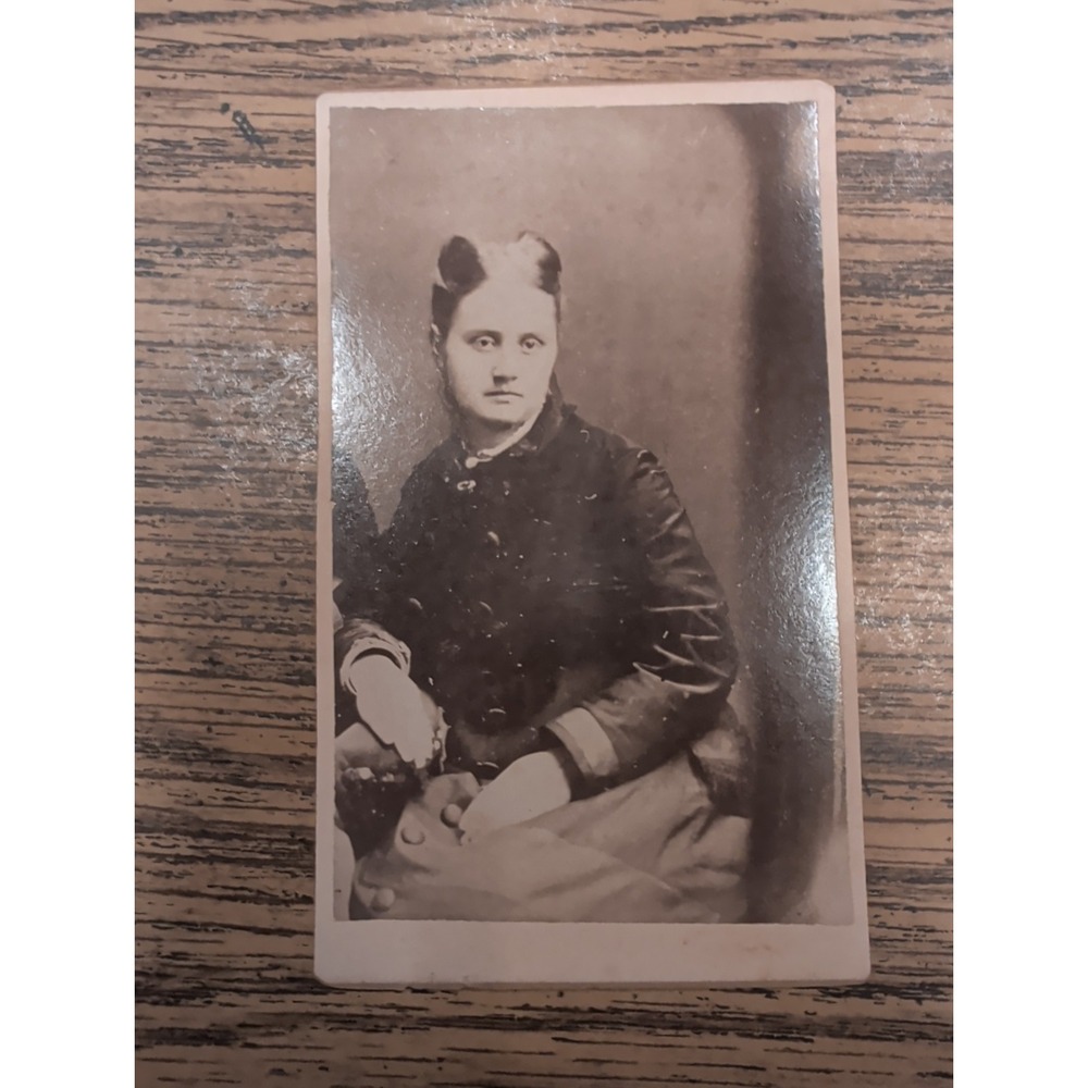 Antique Cabinet Card Woman Lady Victorian Portrait Photograph 4x2.75 US